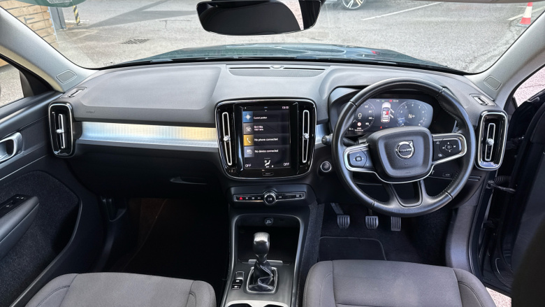 Volvo Xc40 1.5 T3 [163] Momentum 5dr Petrol Estate